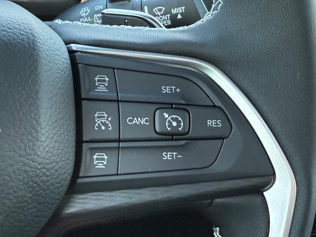 new 2025 Jeep Grand Cherokee car, priced at $44,436