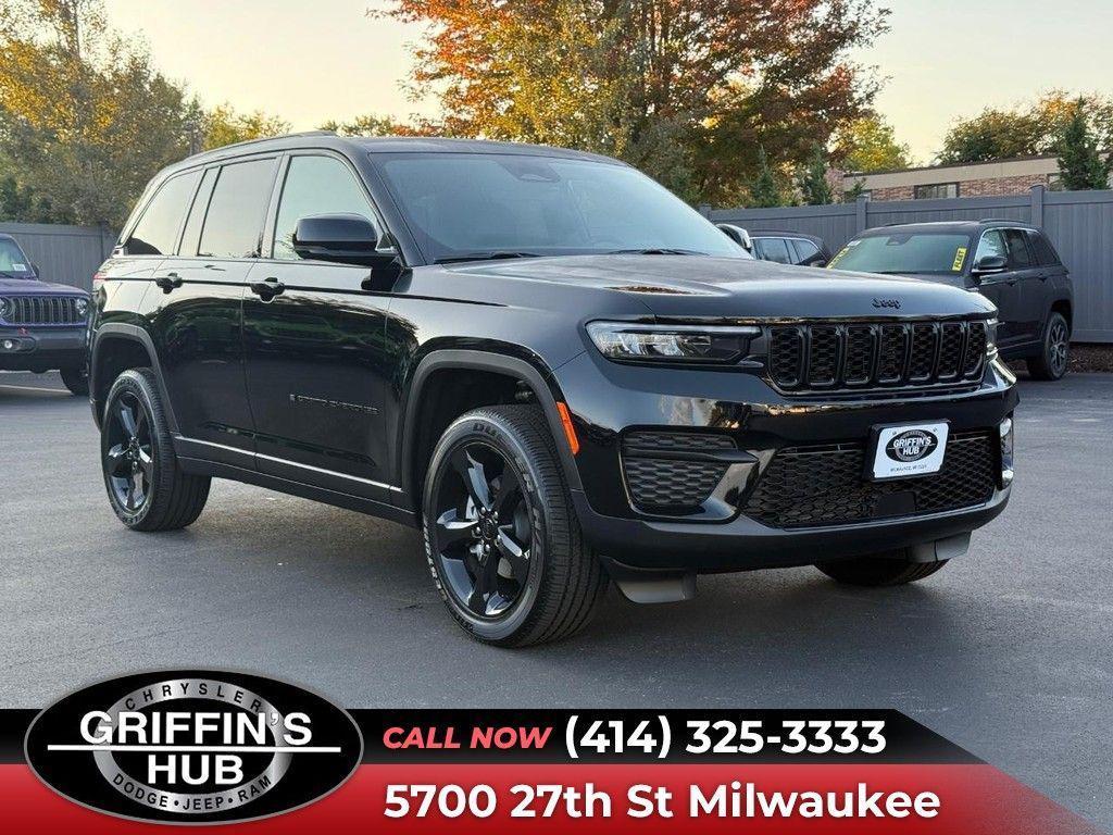 new 2025 Jeep Grand Cherokee car, priced at $44,436