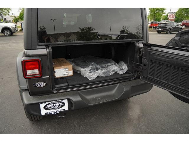 new 2025 Jeep Wrangler car, priced at $52,495