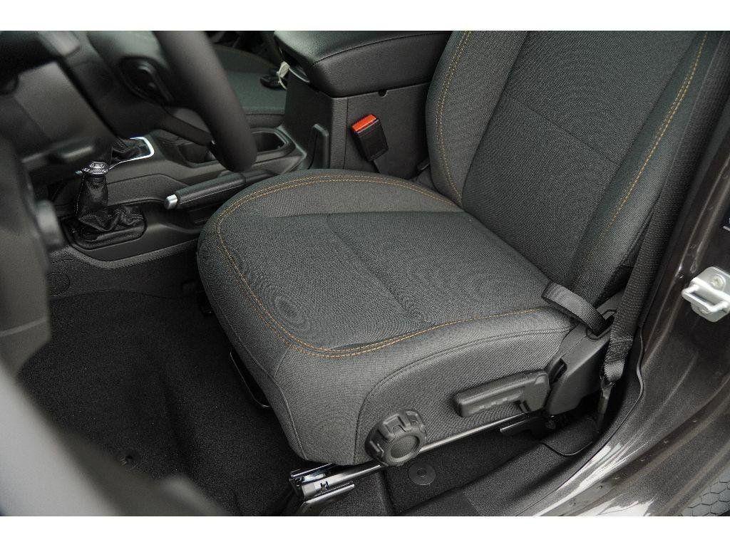 new 2025 Jeep Wrangler car, priced at $47,116