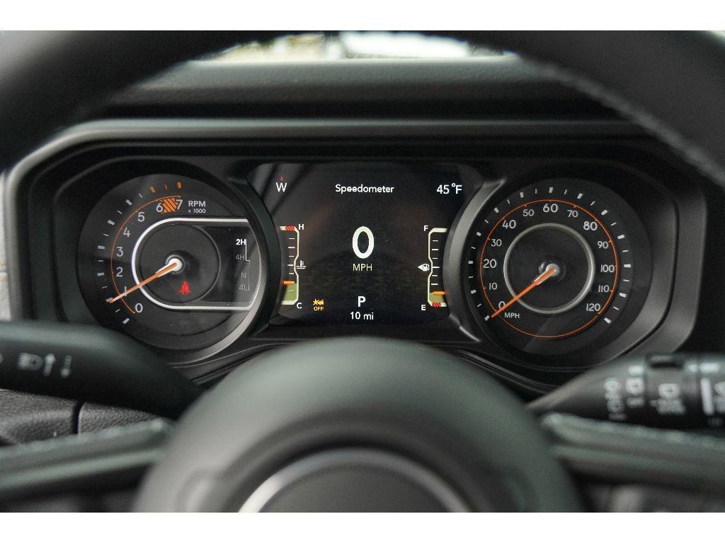new 2025 Jeep Wrangler car, priced at $47,116