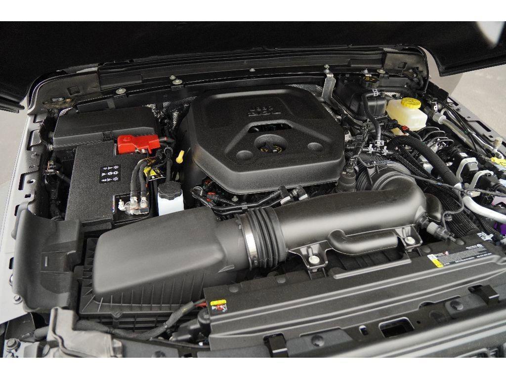new 2025 Jeep Wrangler car, priced at $47,116