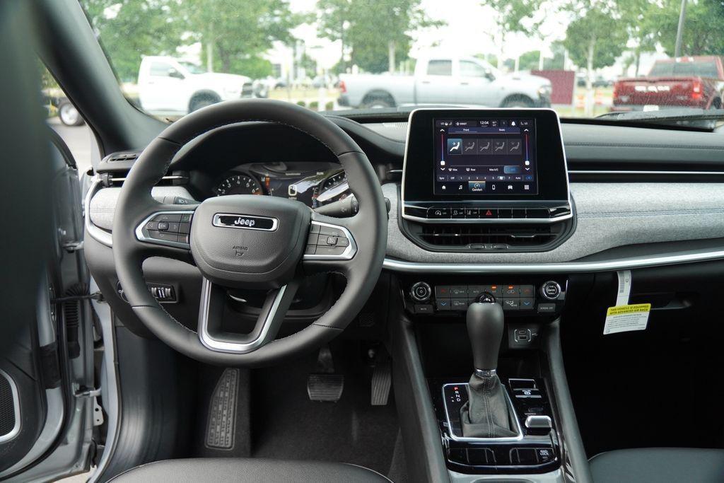 new 2025 Jeep Compass car, priced at $29,444