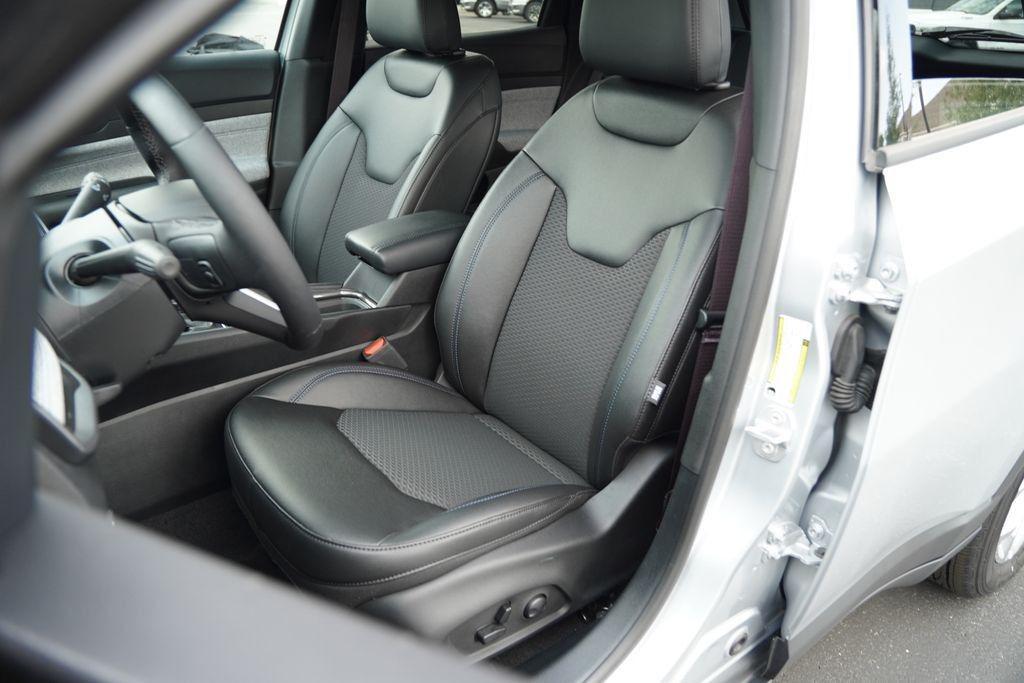 new 2025 Jeep Compass car, priced at $29,444