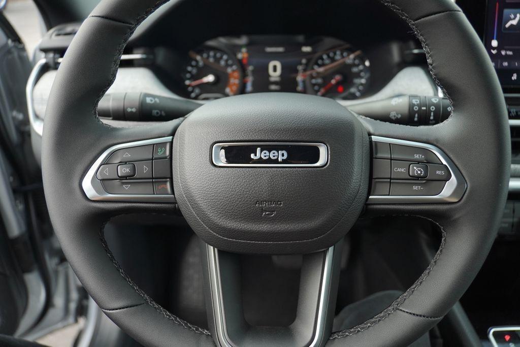 new 2025 Jeep Compass car, priced at $29,444