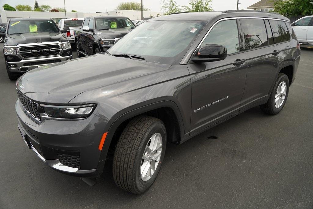 new 2024 Jeep Grand Cherokee L car, priced at $40,801