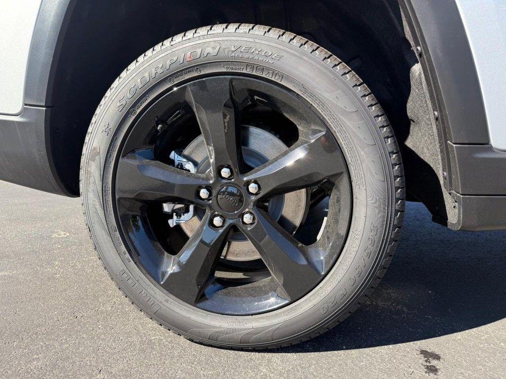 new 2025 Jeep Grand Cherokee L car, priced at $48,497