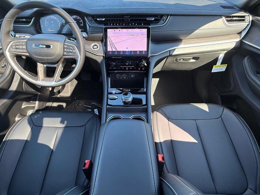 new 2025 Jeep Grand Cherokee L car, priced at $48,497