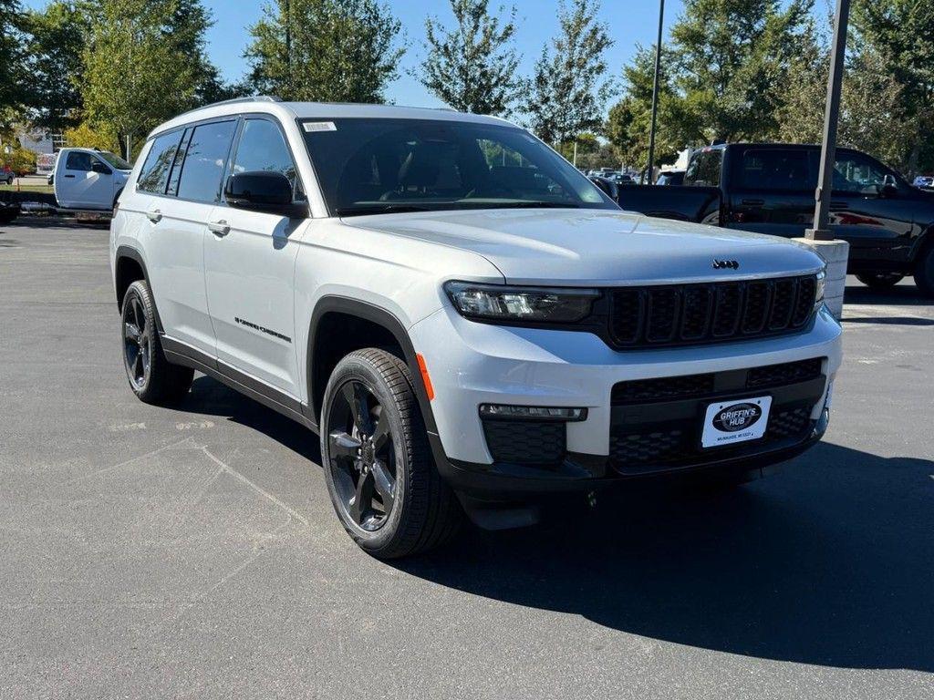 new 2025 Jeep Grand Cherokee L car, priced at $48,497