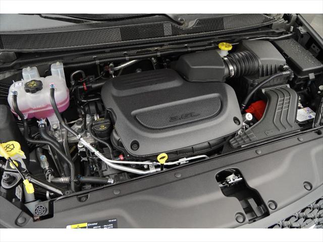 new 2025 Chrysler Pacifica car, priced at $43,527