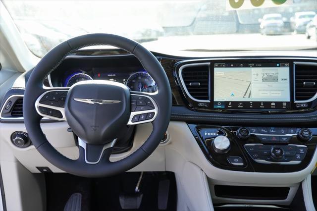 new 2024 Chrysler Pacifica car, priced at $44,687