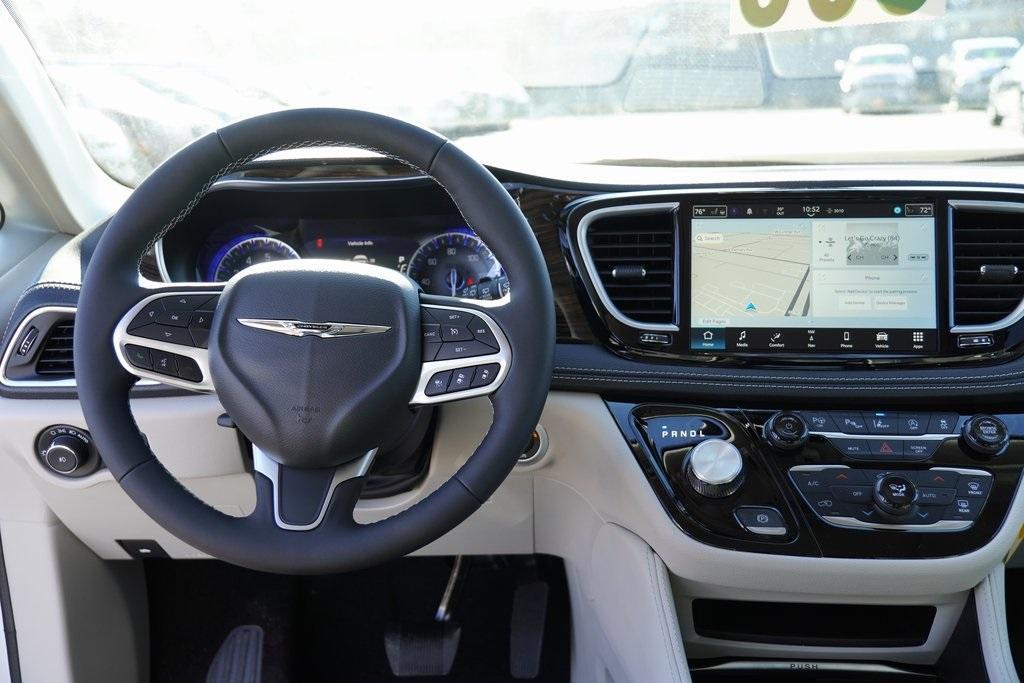 new 2024 Chrysler Pacifica car, priced at $51,183