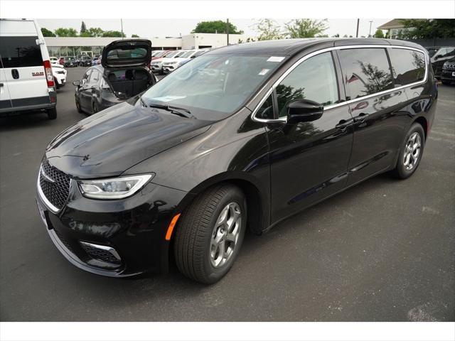 new 2024 Chrysler Pacifica car, priced at $48,259