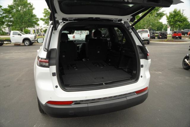 new 2025 Jeep Grand Cherokee L car, priced at $46,198