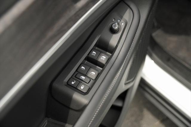 new 2025 Jeep Grand Cherokee L car, priced at $46,198
