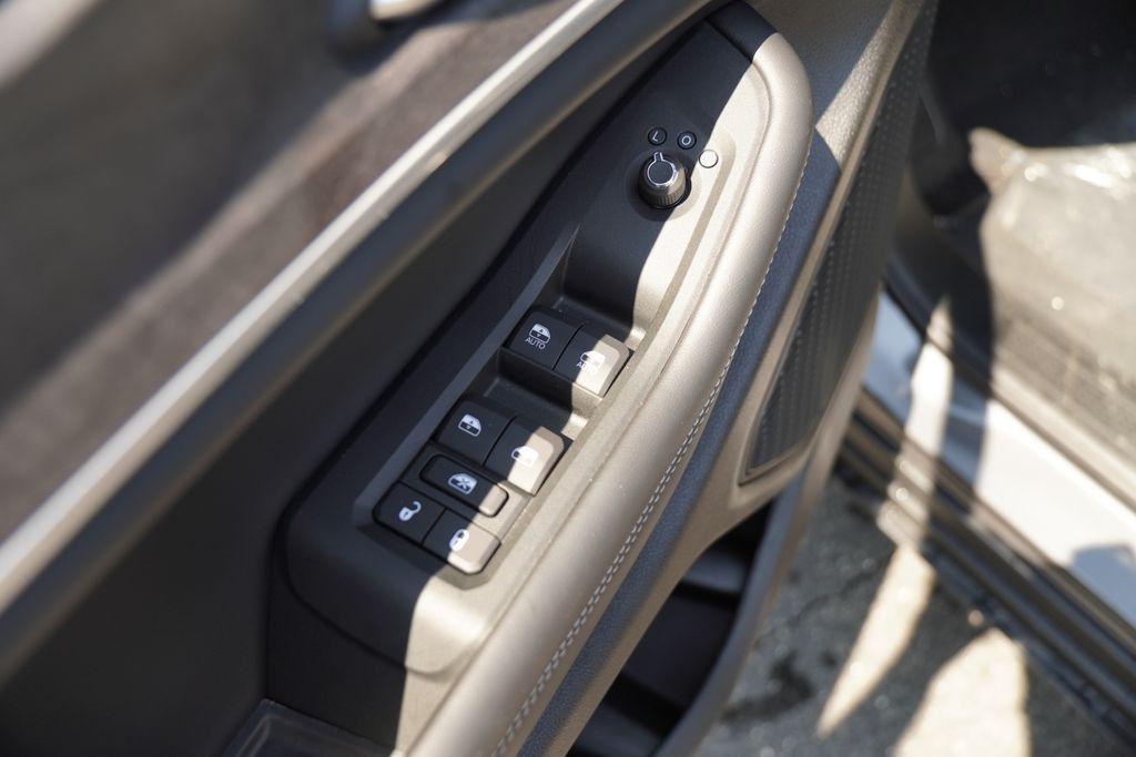new 2025 Jeep Grand Cherokee car, priced at $43,667