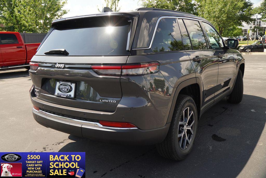new 2025 Jeep Grand Cherokee car, priced at $42,667