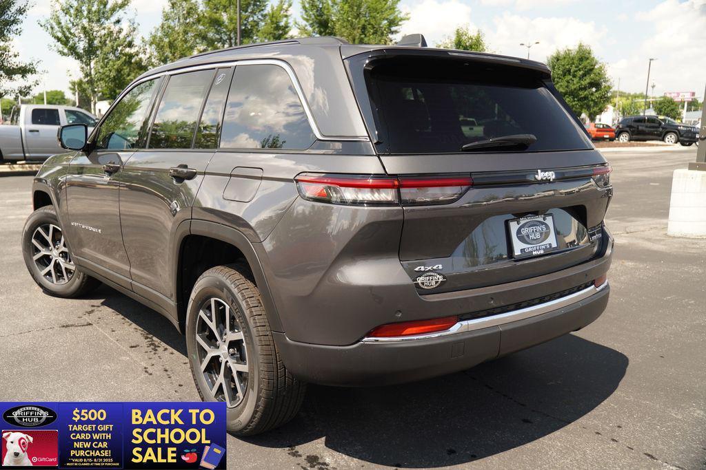 new 2025 Jeep Grand Cherokee car, priced at $42,667