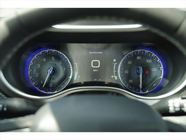 new 2025 Chrysler Pacifica car, priced at $41,252
