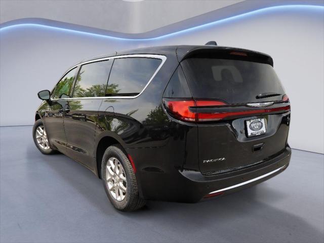 new 2025 Chrysler Pacifica car, priced at $41,252
