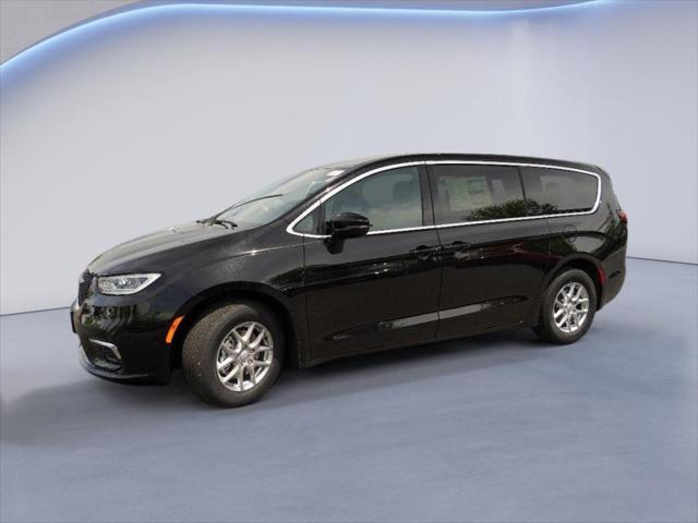 new 2025 Chrysler Pacifica car, priced at $41,252