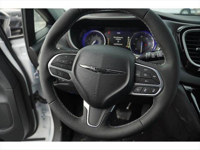 new 2025 Chrysler Voyager car, priced at $39,363