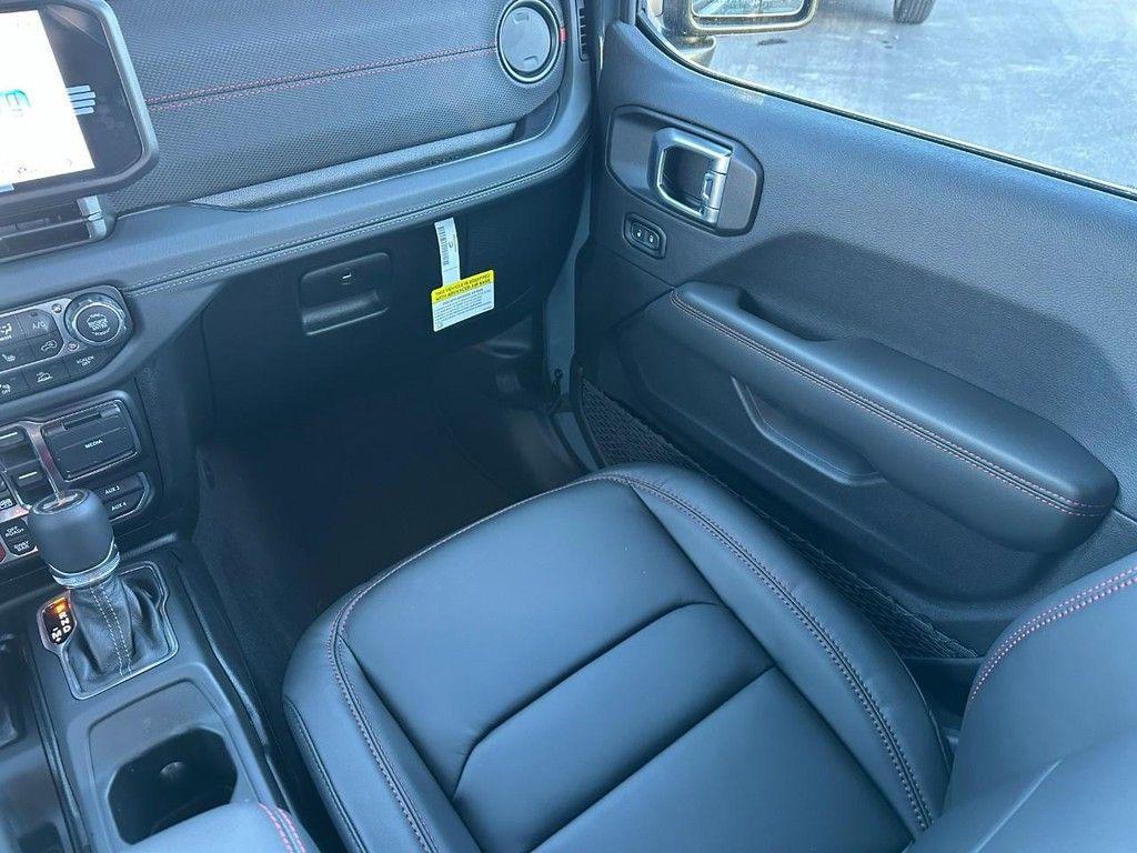 new 2026 Jeep Wrangler car, priced at $61,681