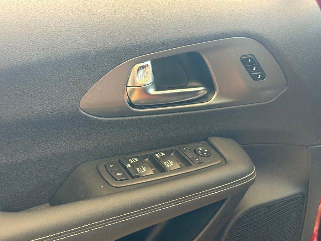 new 2026 Chrysler Pacifica car, priced at $39,909