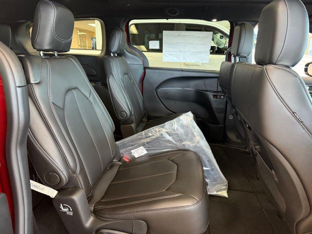 new 2026 Chrysler Pacifica car, priced at $39,909