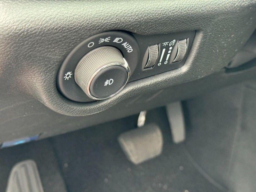 new 2026 Chrysler Pacifica car, priced at $47,156