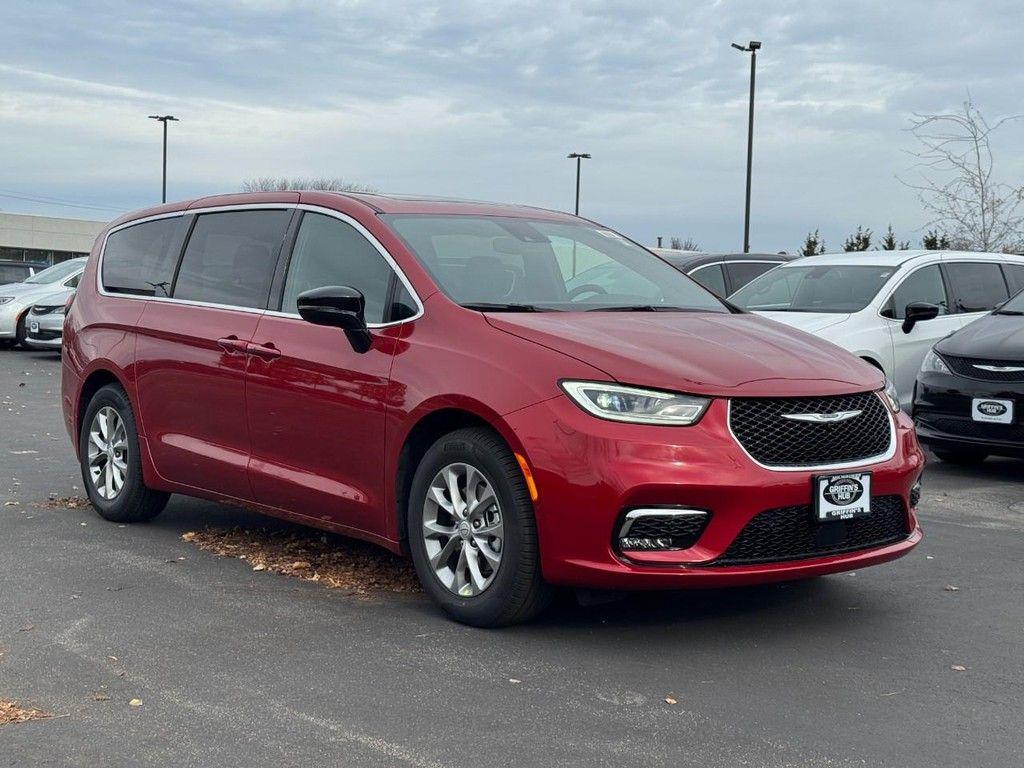 new 2026 Chrysler Pacifica car, priced at $47,156