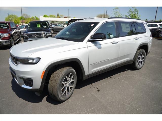 new 2024 Jeep Grand Cherokee L car, priced at $41,212