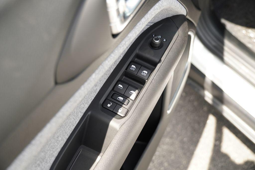 new 2025 Jeep Compass car, priced at $25,825
