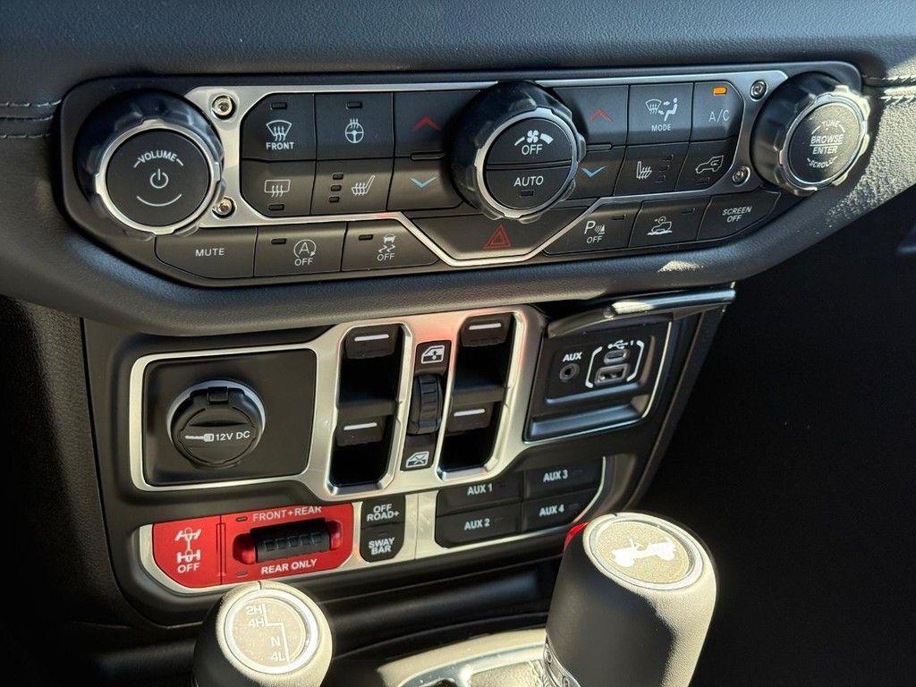 new 2026 Jeep Wrangler car, priced at $61,431