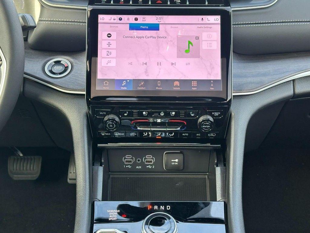 new 2025 Jeep Grand Cherokee car, priced at $49,871