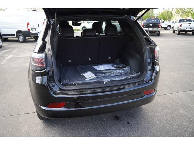 new 2025 Jeep Compass car, priced at $35,799