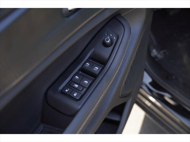 new 2025 Jeep Grand Cherokee L car, priced at $42,719