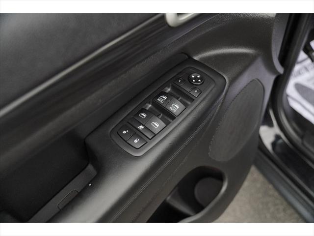 used 2021 Jeep Grand Cherokee car, priced at $23,335