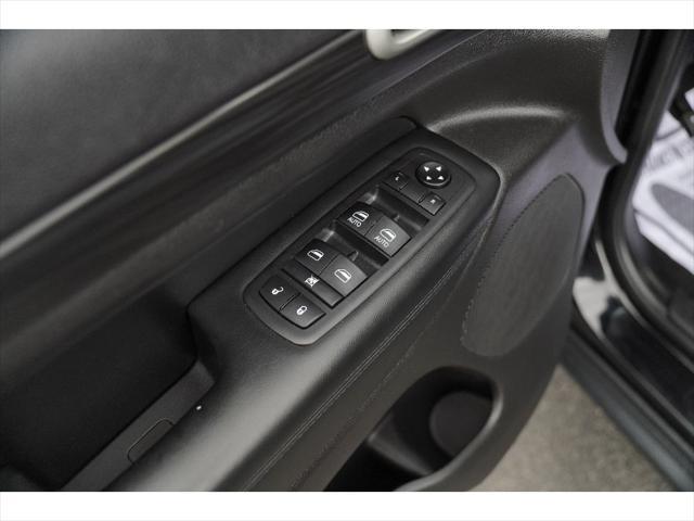used 2021 Jeep Grand Cherokee car, priced at $23,918