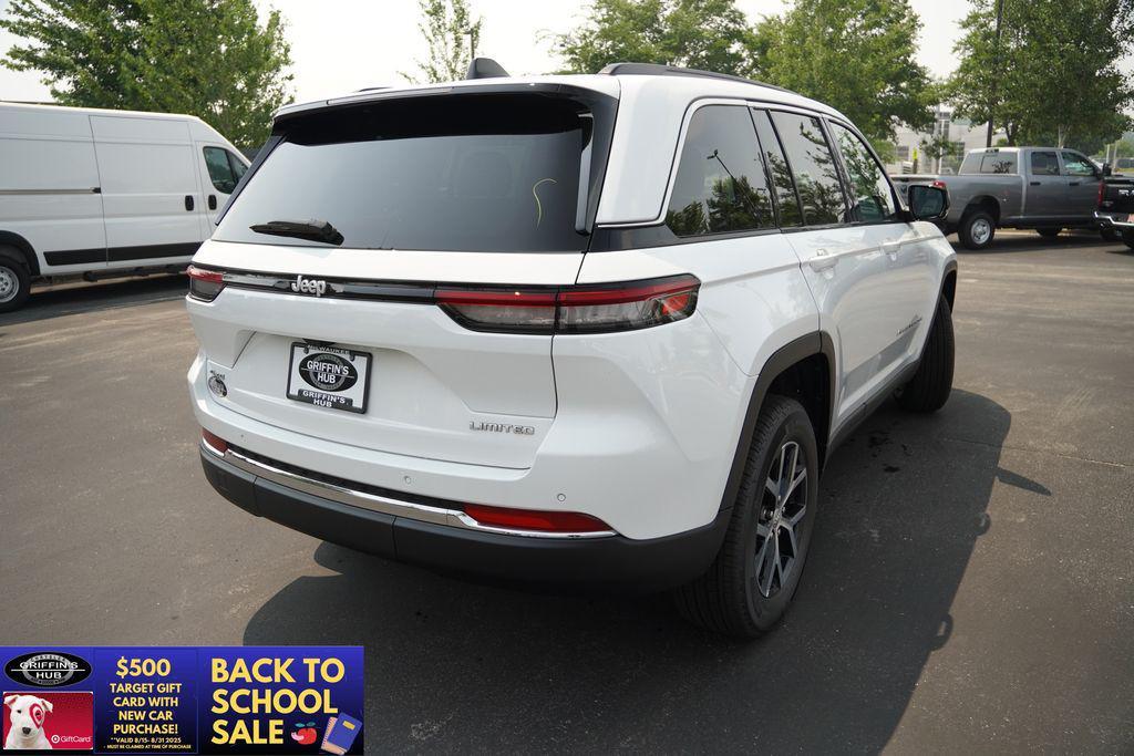 new 2025 Jeep Grand Cherokee car, priced at $42,124
