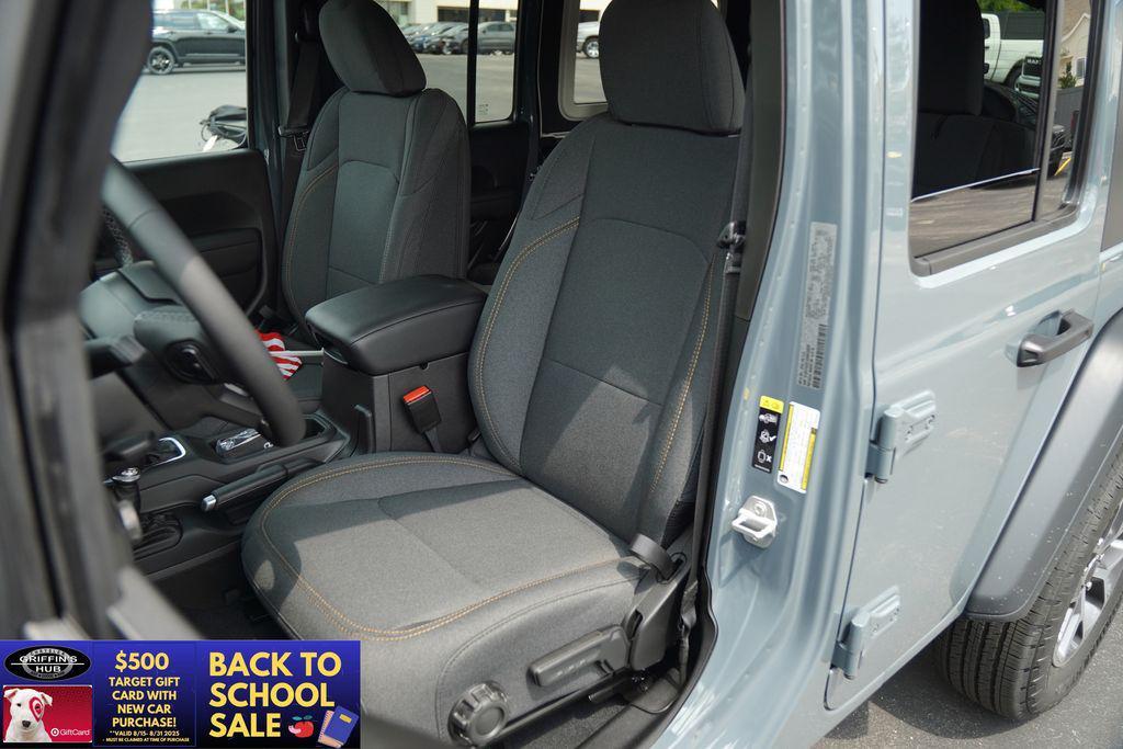 new 2025 Jeep Wrangler car, priced at $46,998