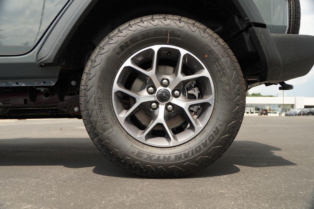 new 2025 Jeep Wrangler car, priced at $47,998