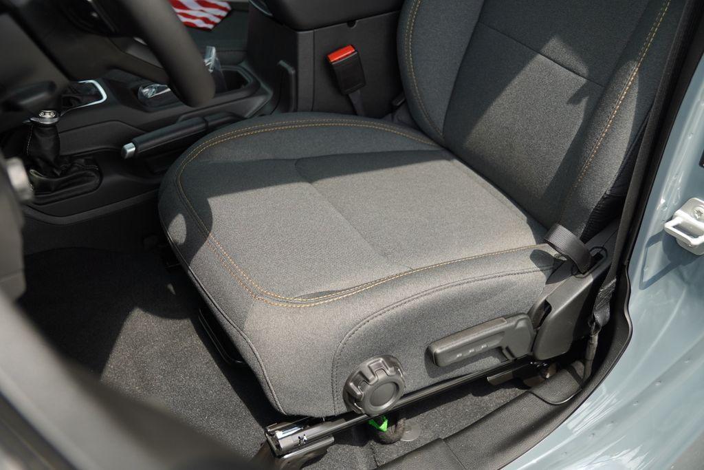 new 2025 Jeep Wrangler car, priced at $47,998