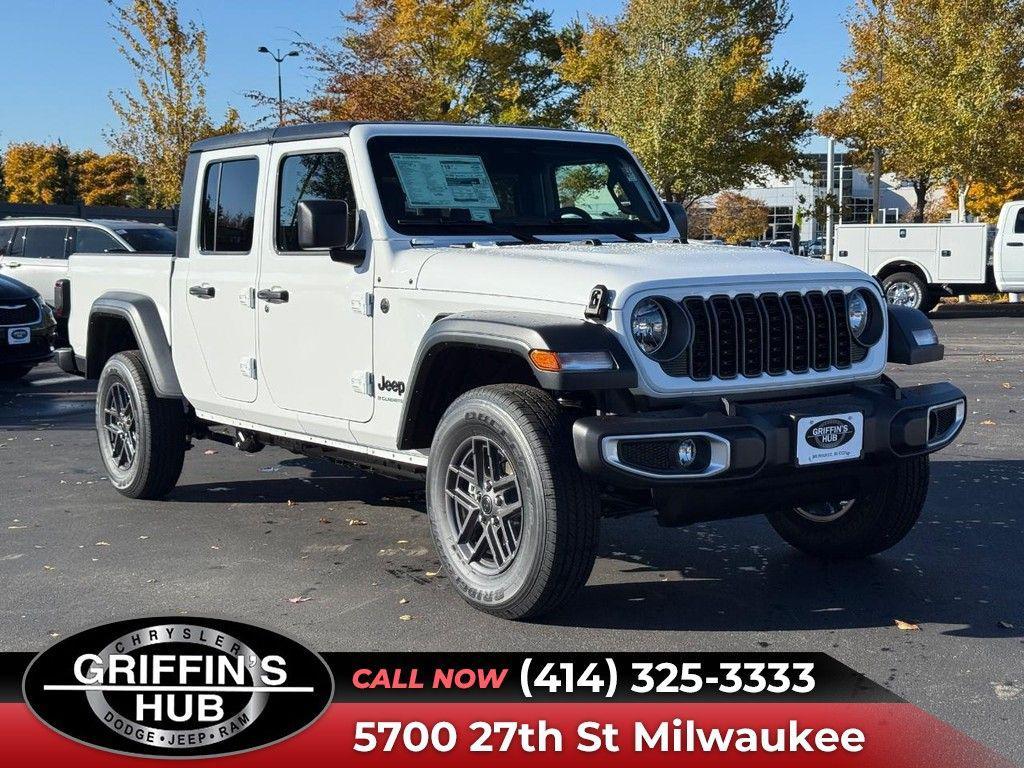 new 2026 Jeep Gladiator car, priced at $46,987
