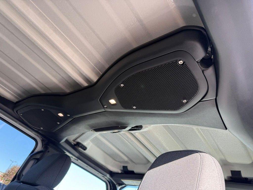 new 2026 Jeep Gladiator car, priced at $46,987