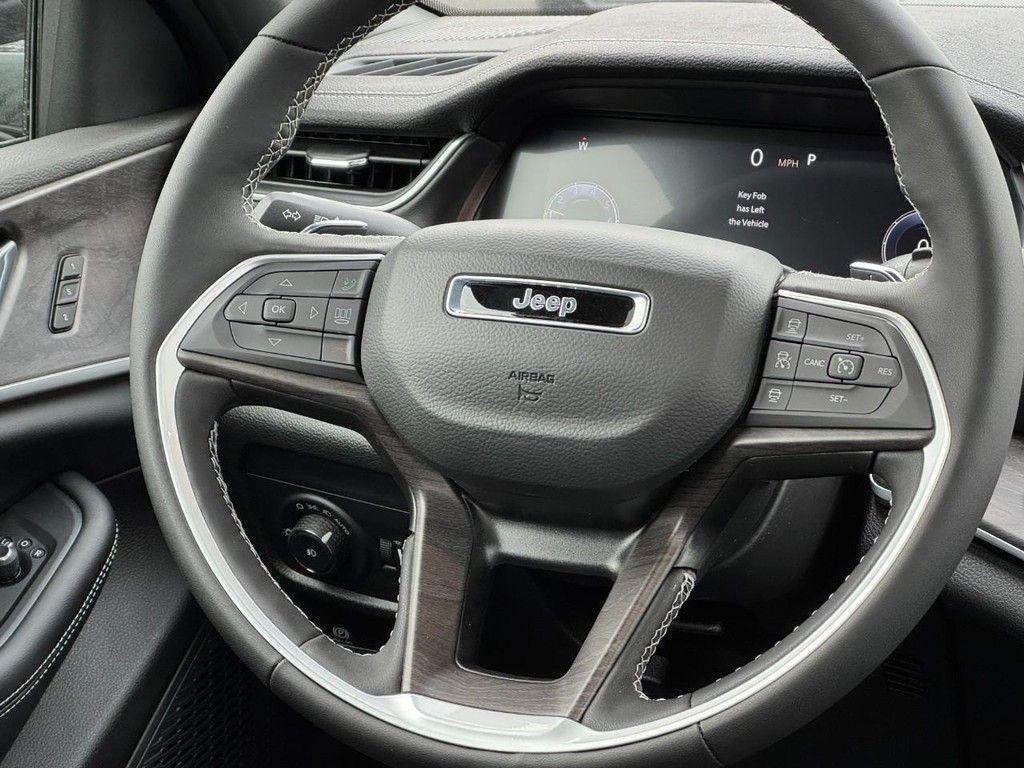 new 2025 Jeep Grand Cherokee L car, priced at $50,232