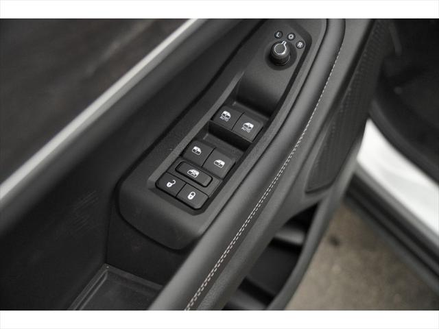 new 2025 Jeep Grand Cherokee car, priced at $50,505