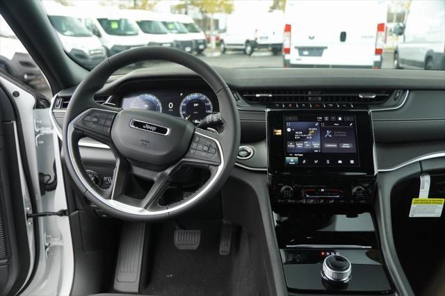 new 2025 Jeep Grand Cherokee car, priced at $39,330