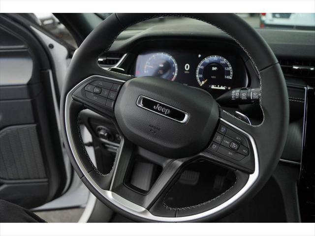 new 2025 Jeep Grand Cherokee car, priced at $37,571