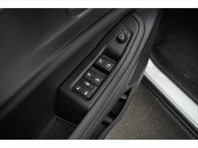 new 2025 Jeep Grand Cherokee car, priced at $37,571